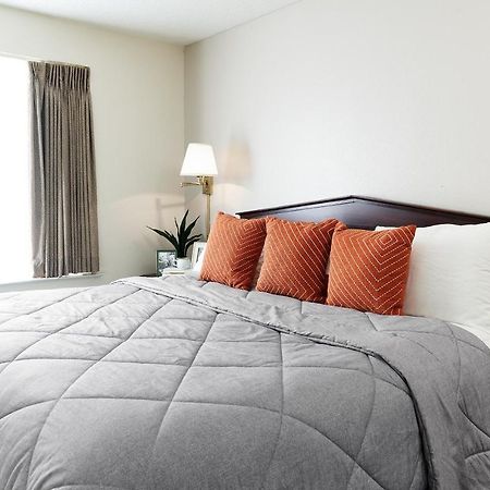 Intown Suites Extended Stay Chicago Il - Oakbrook Villa Park Exterior foto